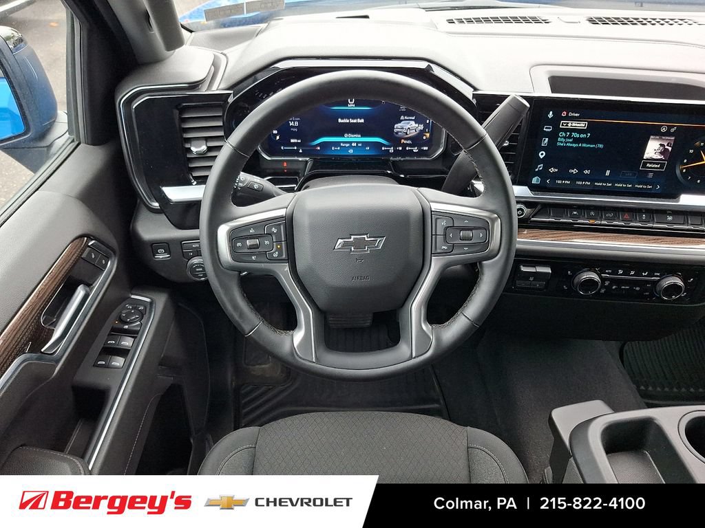 Certified 2026 Chevrolet Silverado 1500 RST AWD/4WD image 14