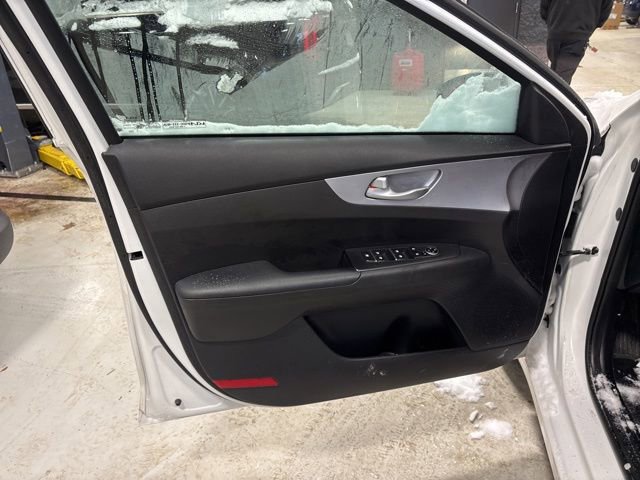 Certified 2023 Kia Forte LXS image 9