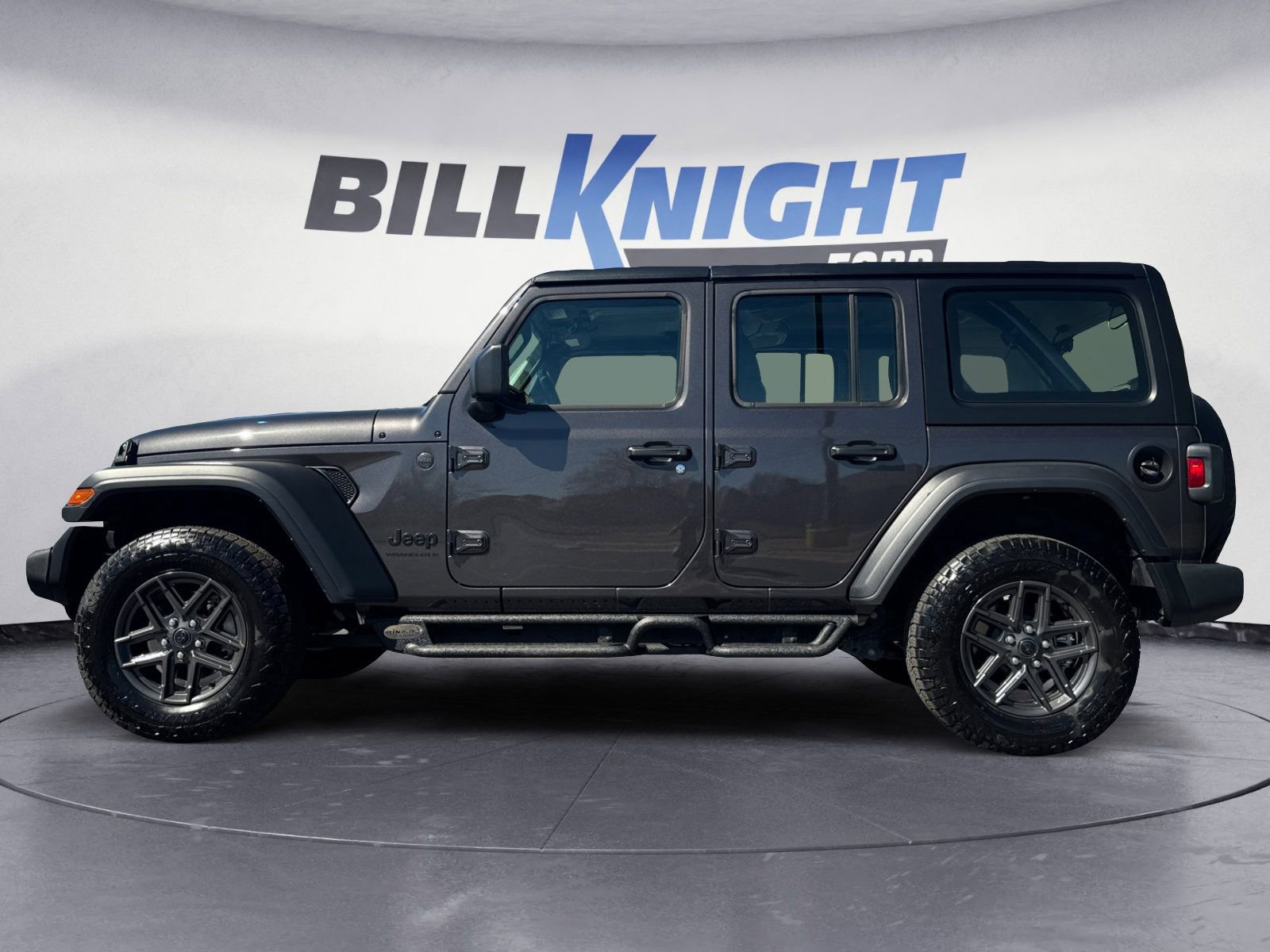 Used 2025 Jeep Wrangler Sport image 2