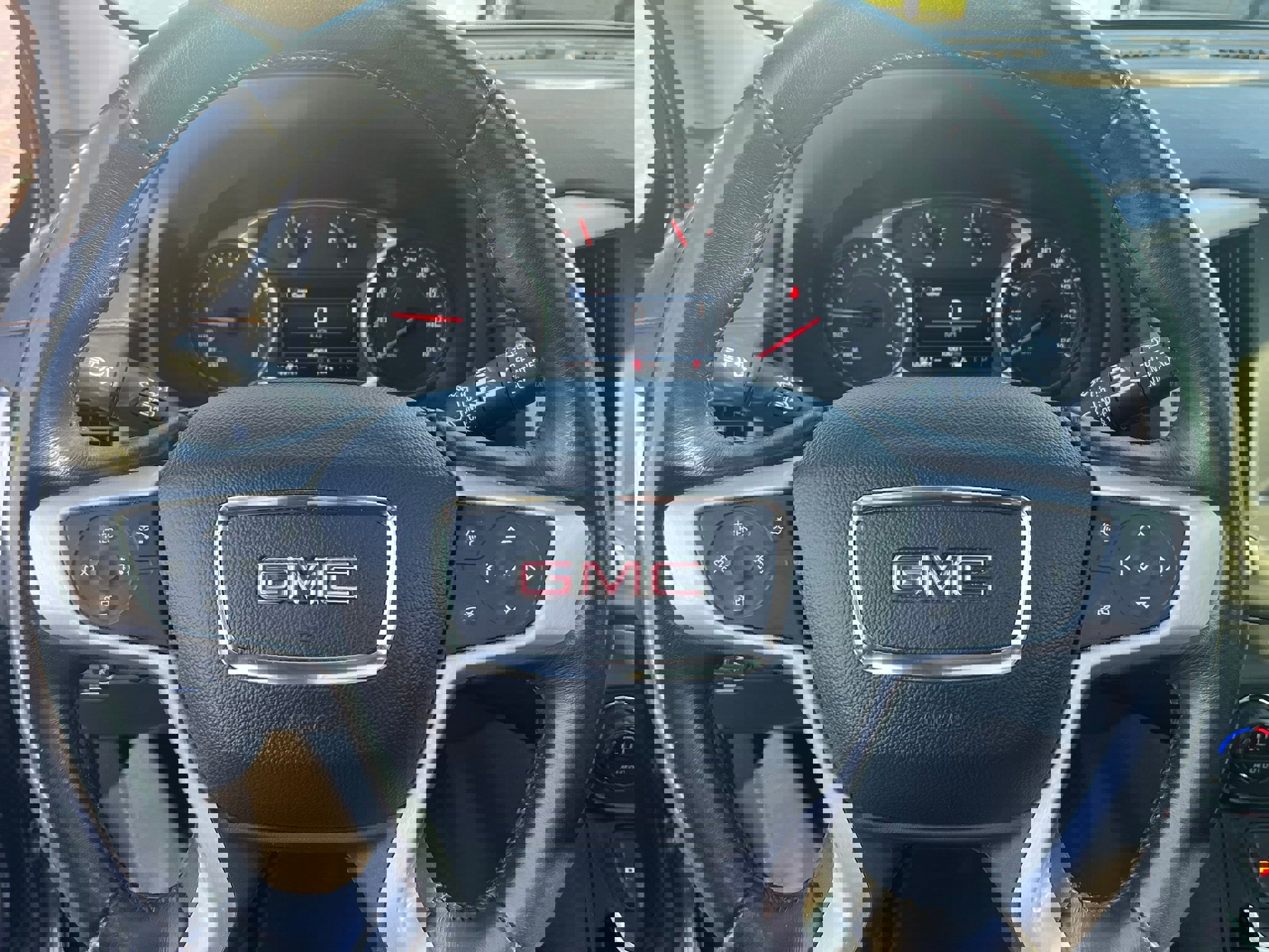 Used 2021 GMC Terrain SLE w/ Driver Convenience Package image 18