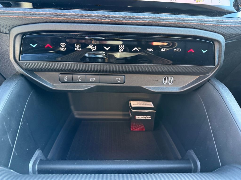 New 2026 Jeep Cherokee Limited image 24