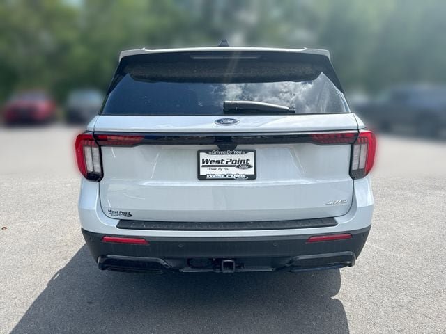 New 2026 Ford Explorer ST-Line w/ ST-Line Street Pack AWD/4WD image 7