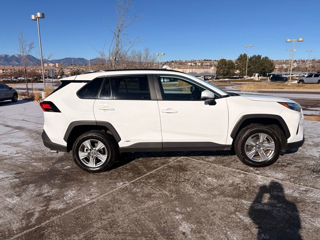 Used 2025 Toyota RAV4 XLE image 9