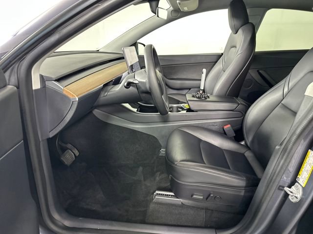 Used 2020 Tesla Model Y Long Range image 11