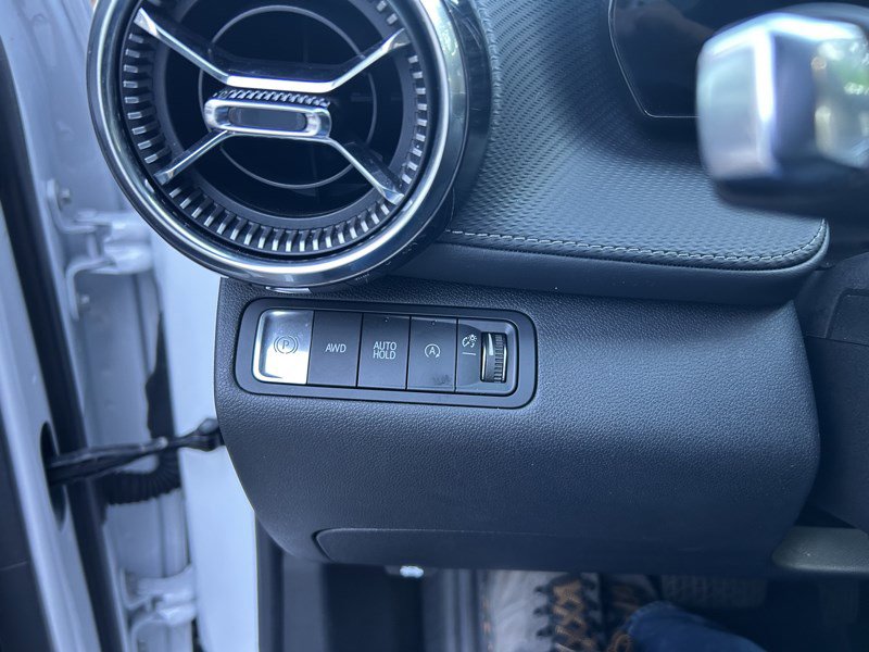 Used 2025 Chevrolet Equinox LT w/ Convenience Package II image 19