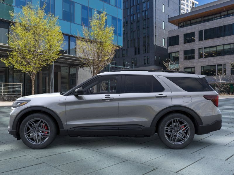 New 2026 Ford Explorer ST-Line w/ ST-Line Street Pack AWD/4WD image 3