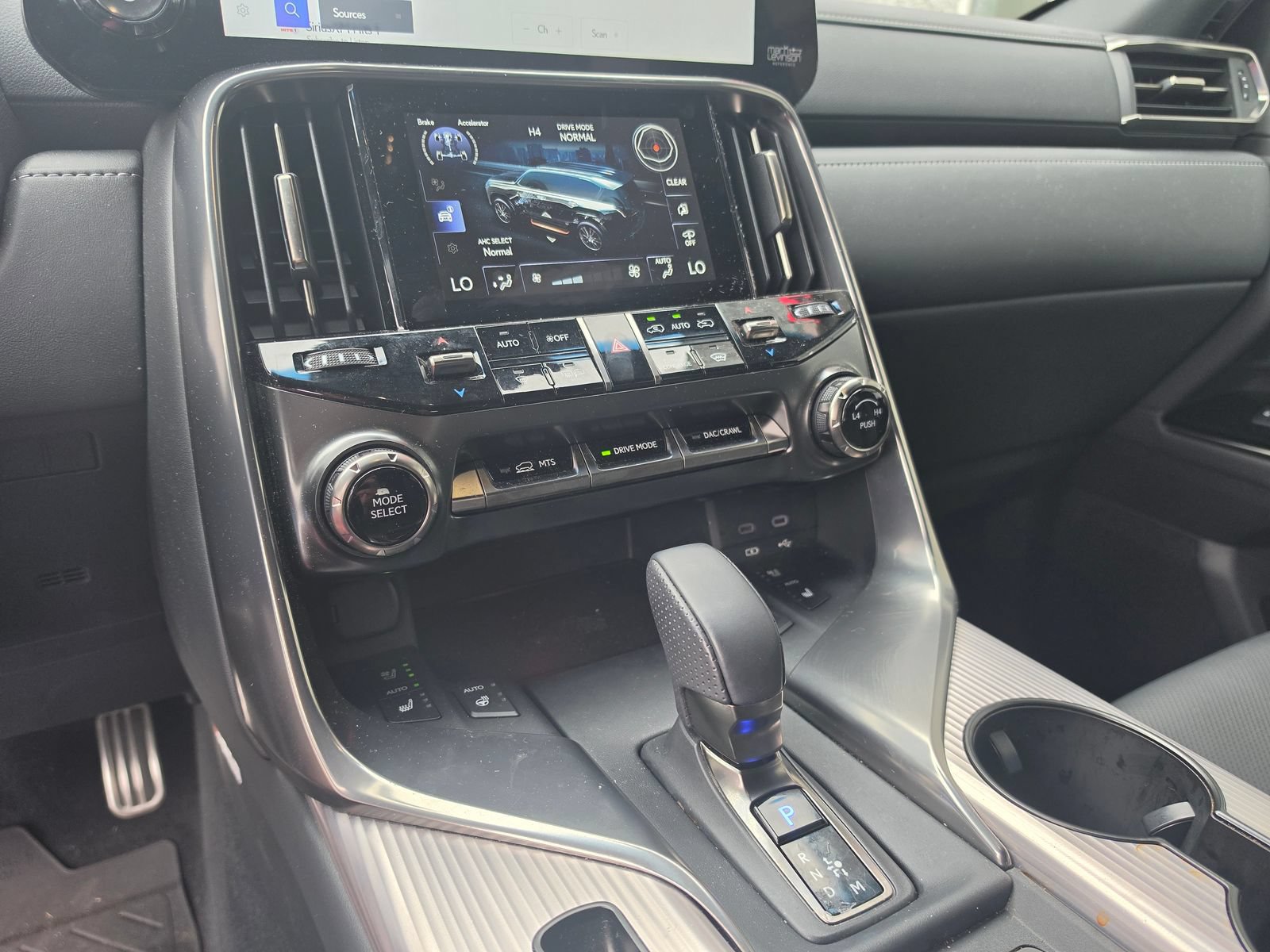 Used 2026 Lexus LX 700h F Sport AWD/4WD image 19