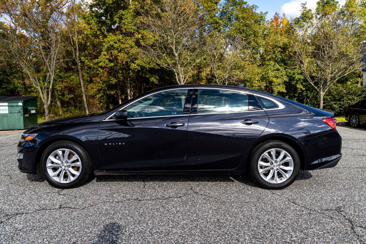 Used 2023 Chevrolet Malibu LT FWD image 3