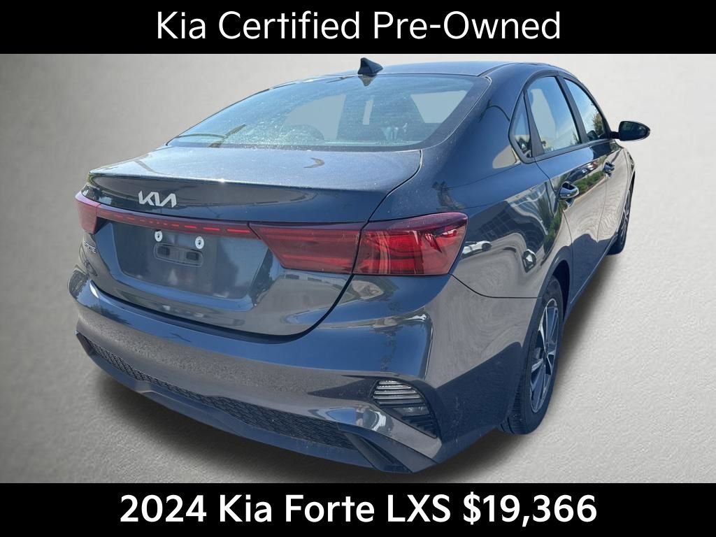 Certified 2024 Kia Forte LXS w/ LXS Technology Package FWD image 4