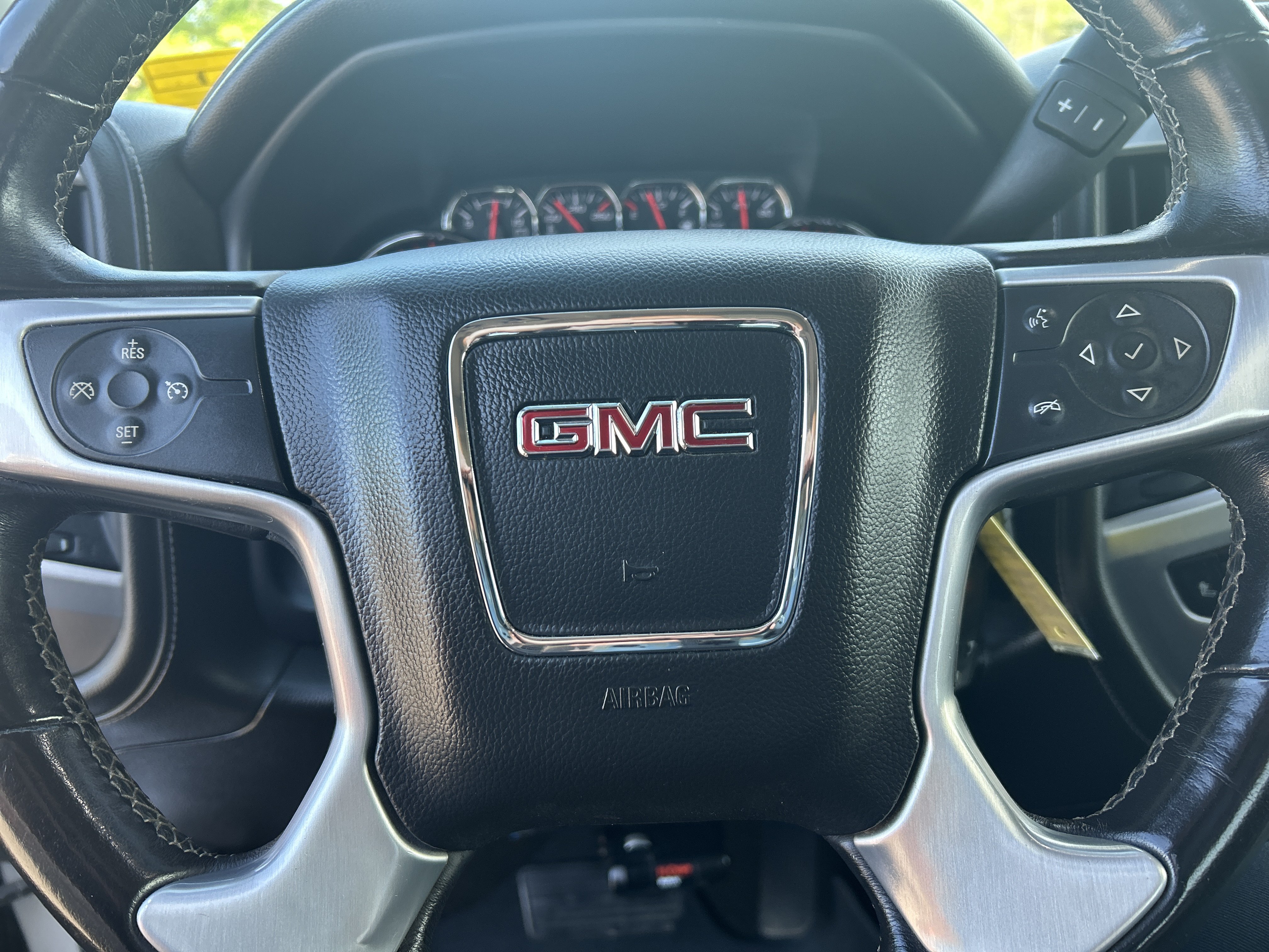 Used 2015 GMC Sierra 1500 SLE w/ SLE Value Package AWD/4WD image 15