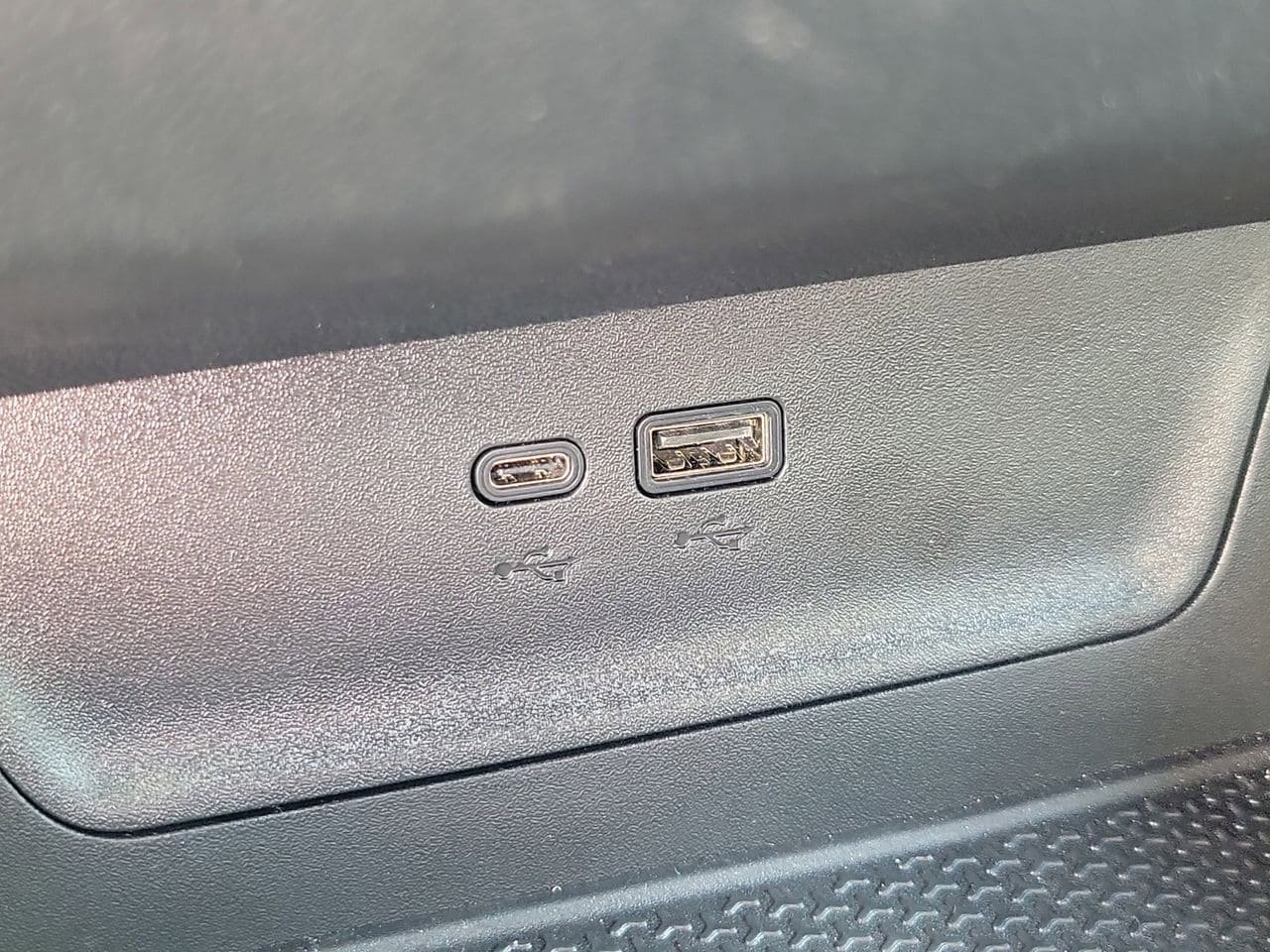 Used 2026 Chevrolet Equinox LT FWD image 27