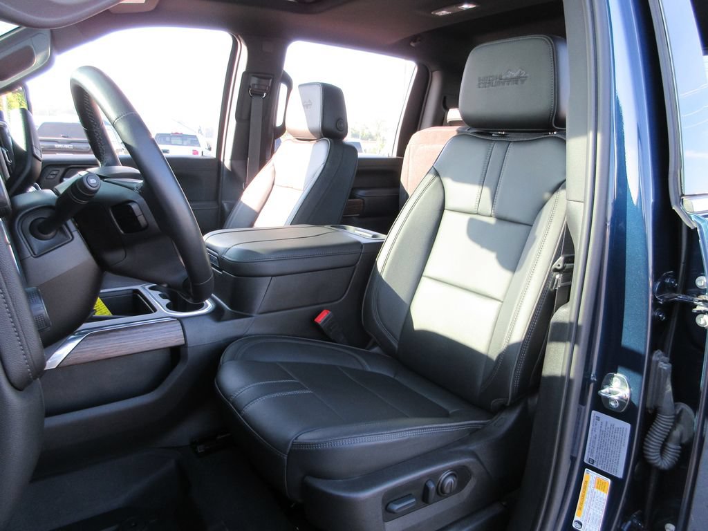 Certified 2023 Chevrolet Silverado 3500 High Country AWD/4WD image 27