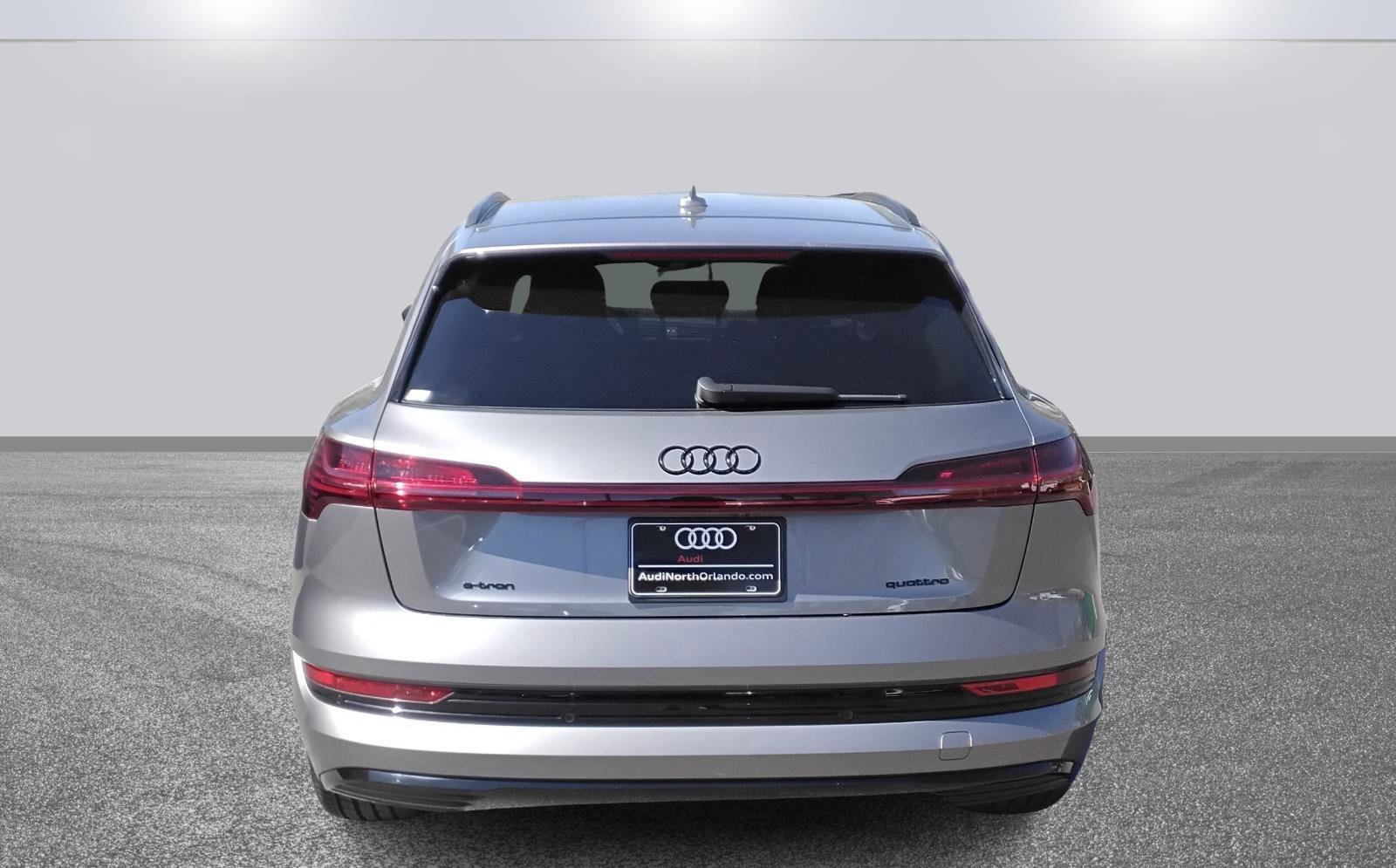 Used 2023 Audi e-tron Premium Plus w/ Premium Plus Package image 5