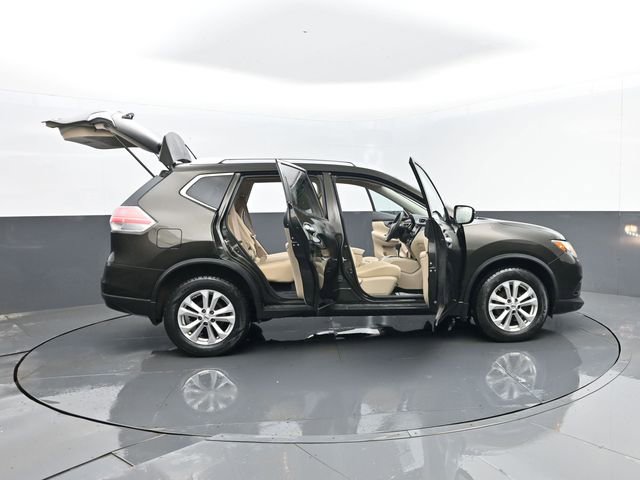 Used 2016 Nissan Rogue SV image 27