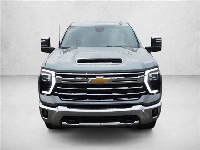 Used 2024 Chevrolet Silverado 2500 LTZ w/ LTZ Convenience Package AWD/4WD video 3