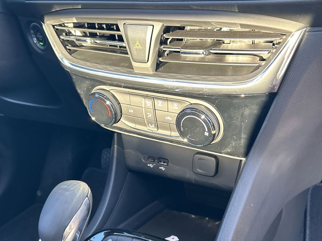 New 2026 Buick Encore GX Sport Touring image 21