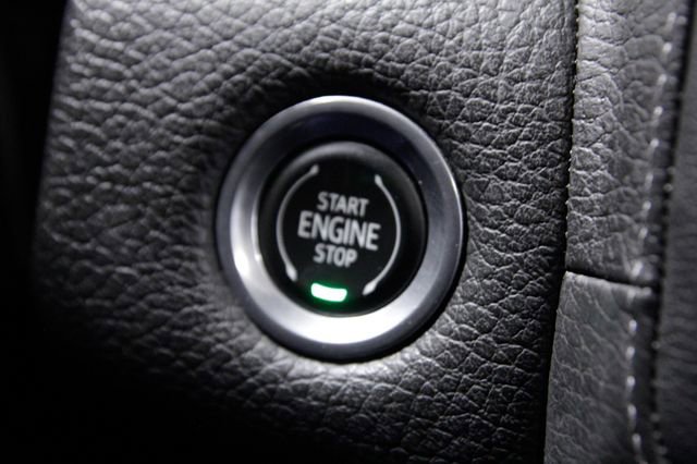 Used 2023 GMC Yukon Denali image 33