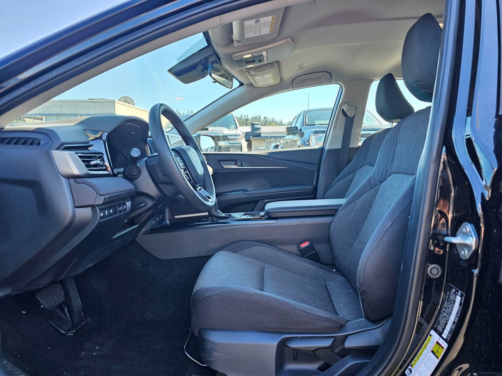 Used 2025 Toyota Camry LE FWD image 22