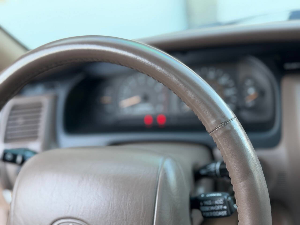 Used 1996 Toyota Avalon XLS image 16