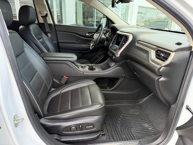 Used 2021 GMC Acadia Denali w/ Denali Ultimate Package image 25