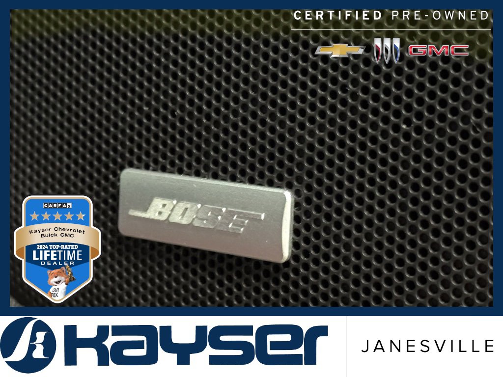 Certified 2023 GMC Acadia SLT w/ Trailering Package image 17