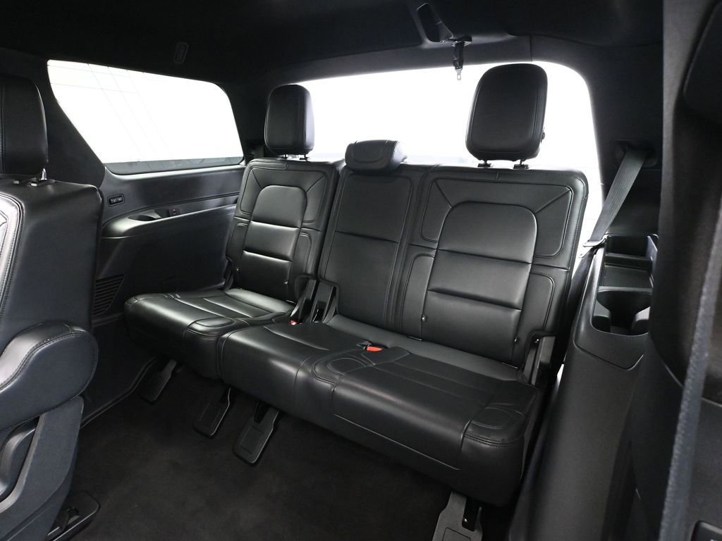 Used 2024 Lincoln Navigator Reserve image 42