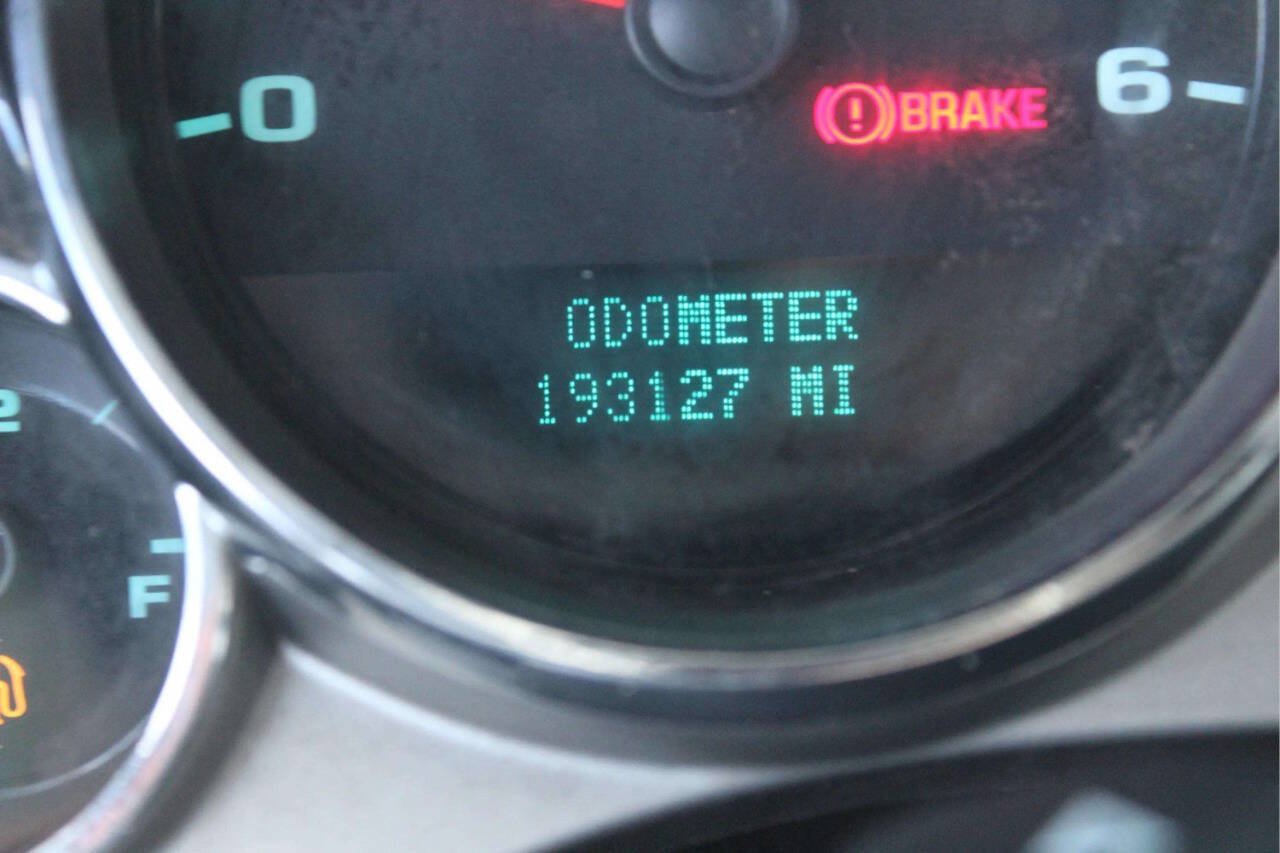 Used 2008 Chevrolet Silverado 1500 LT w/ Power Pack Plus RWD image 8