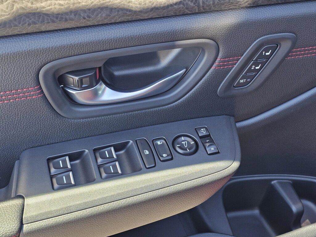 New 2026 Honda Pilot Black Edition image 16