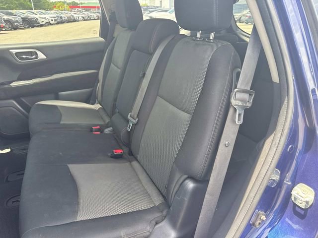 Used 2017 Nissan Pathfinder SV FWD image 16