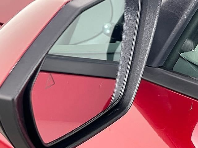 Used 2025 Hyundai Elantra SE image 33