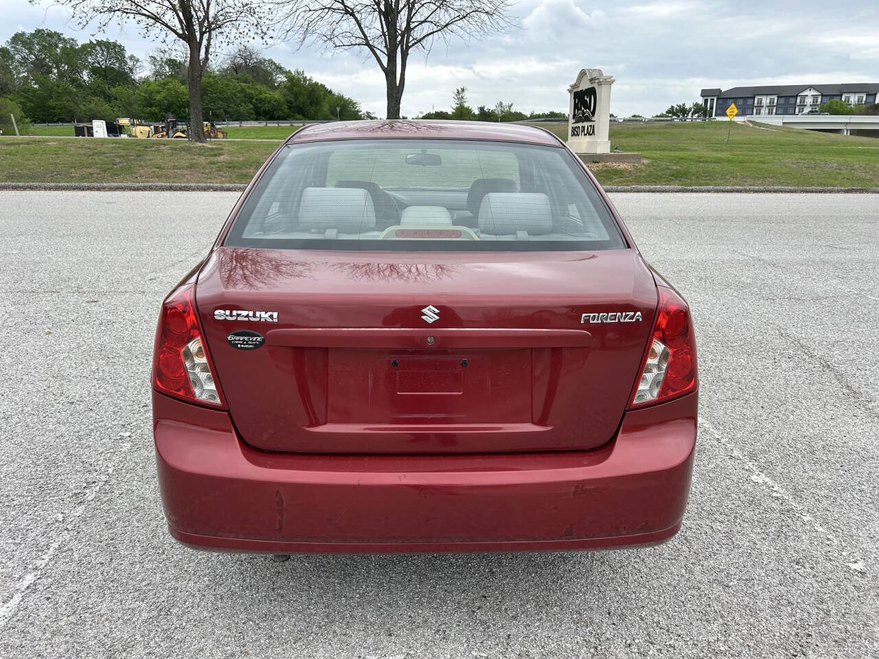 Used 2007 Suzuki Forenza Sedan image 8