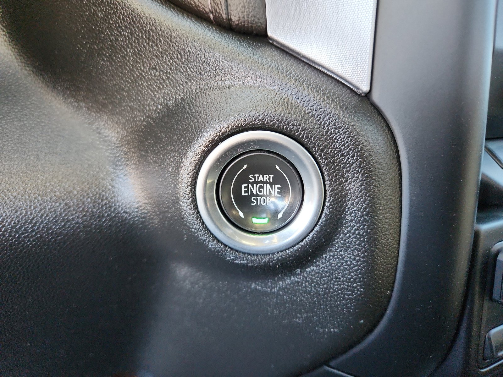 Used 2022 GMC Sierra 3500 SLE w/ SLE Convenience Package image 19