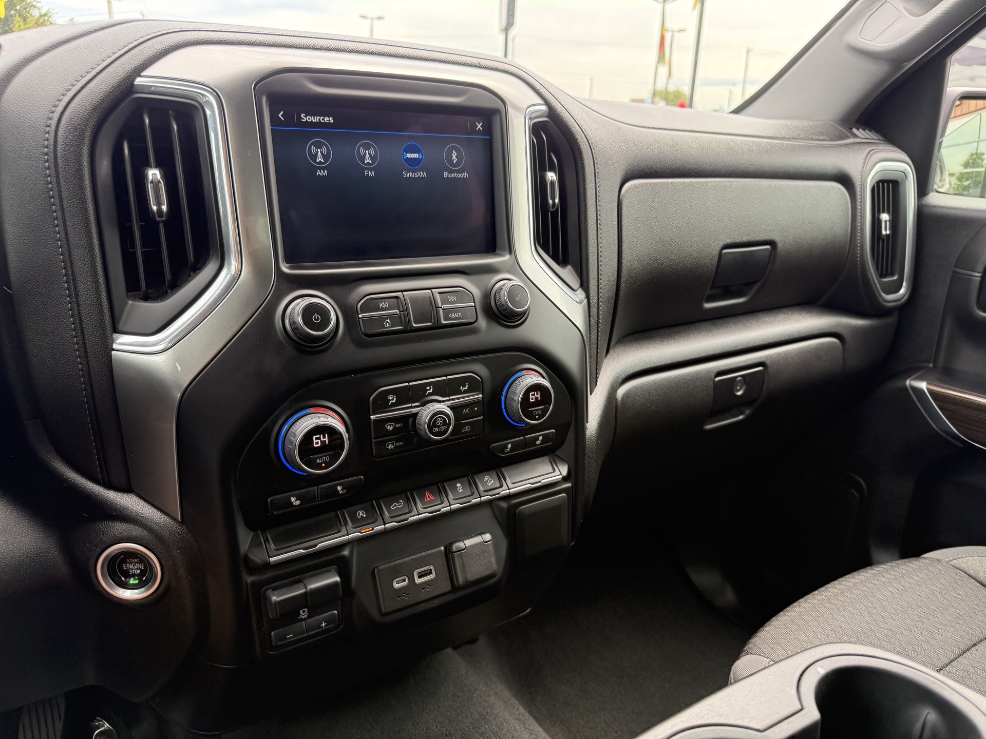 Used 2021 Chevrolet Silverado 1500 LT w/ Z71 Off-Road Package AWD/4WD image 11