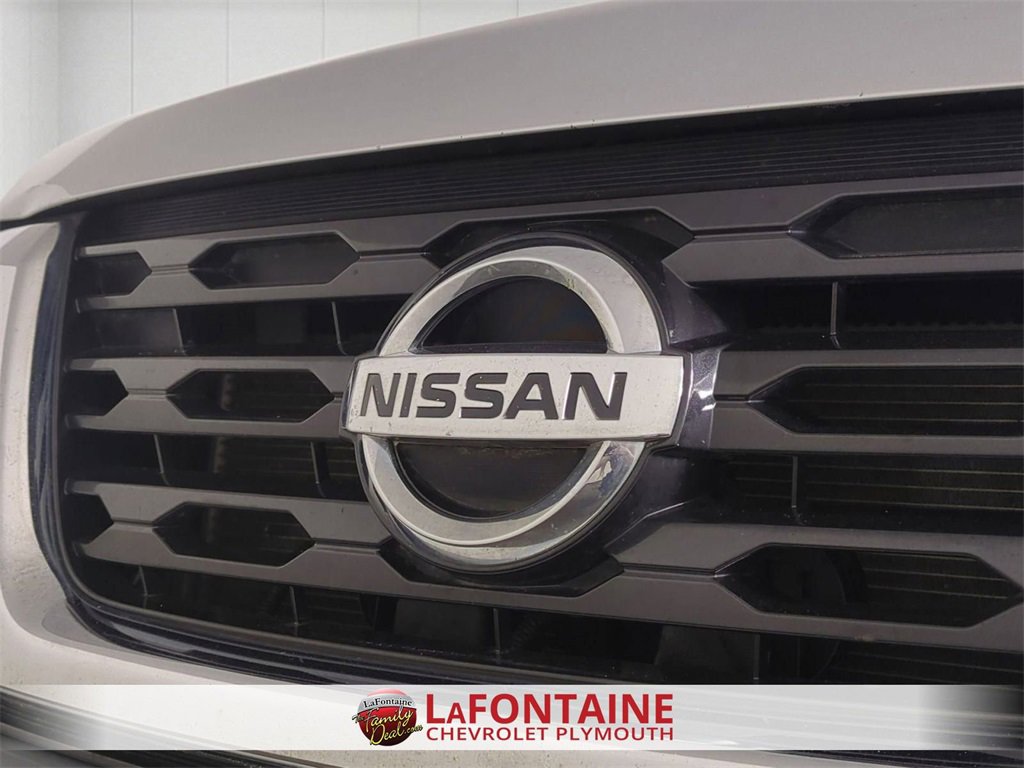 Used 2018 Nissan Pathfinder SV image 27