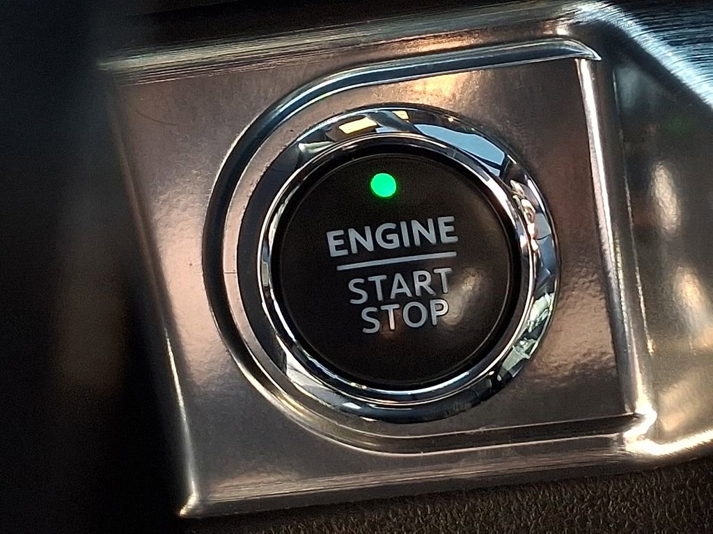 Used 2021 Ford F150 Lariat w/ Equipment Group 502A High image 24