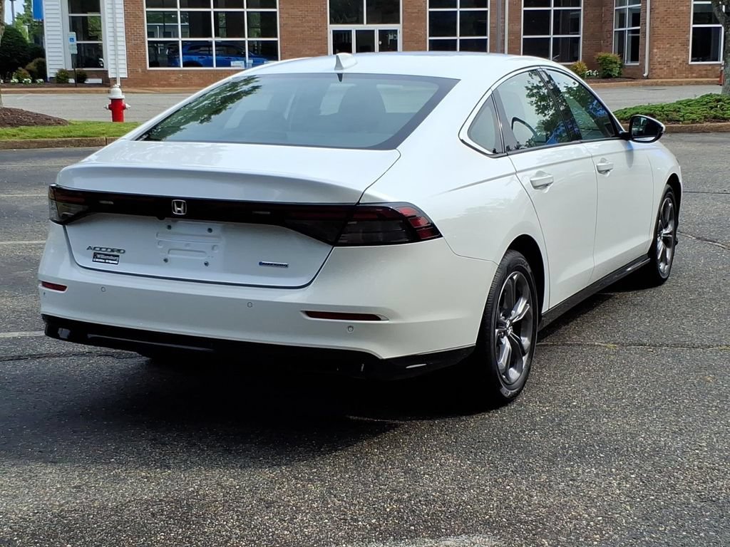 Used 2023 Honda Accord EX-L image 9