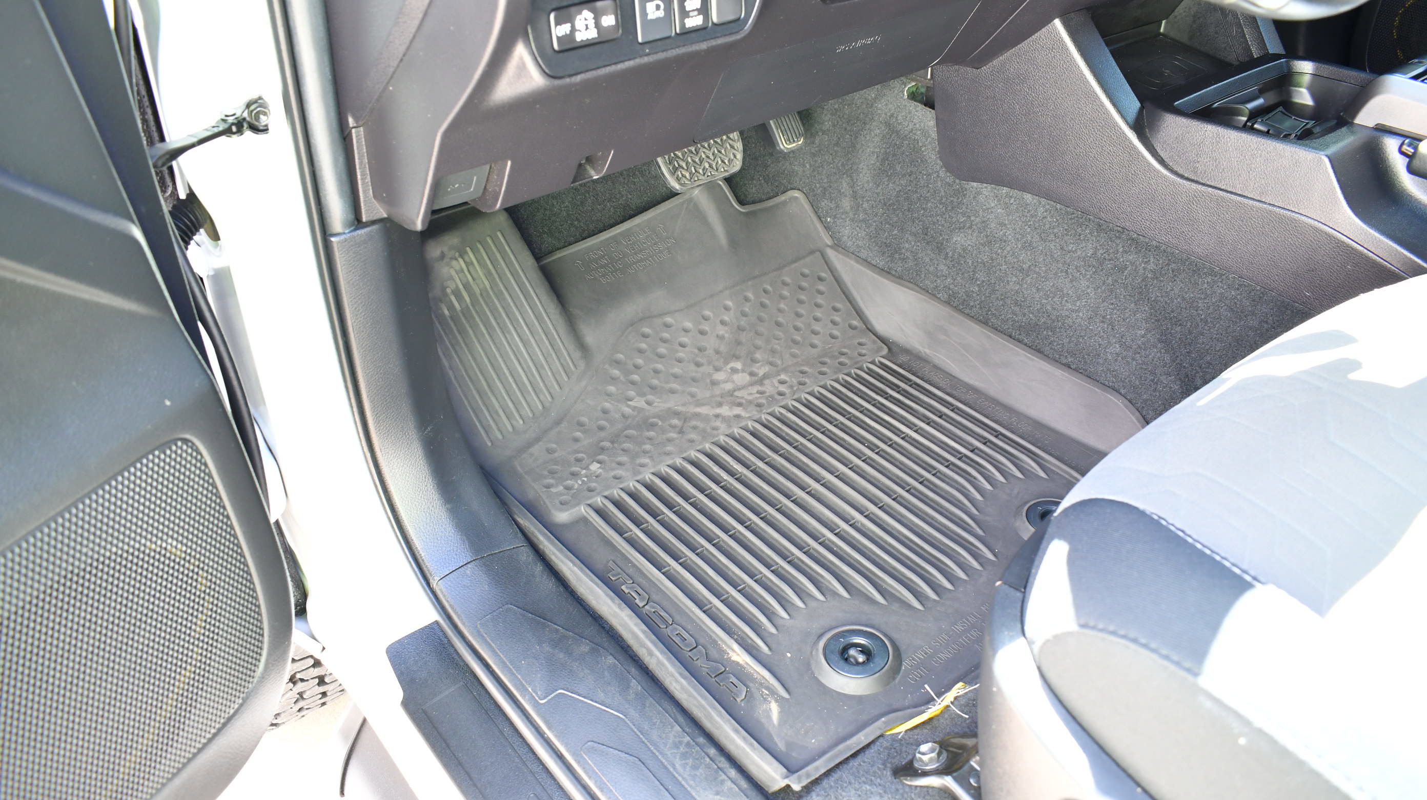 Used 2022 Toyota Tacoma TRD Off-Road w/ Technology Package image 23