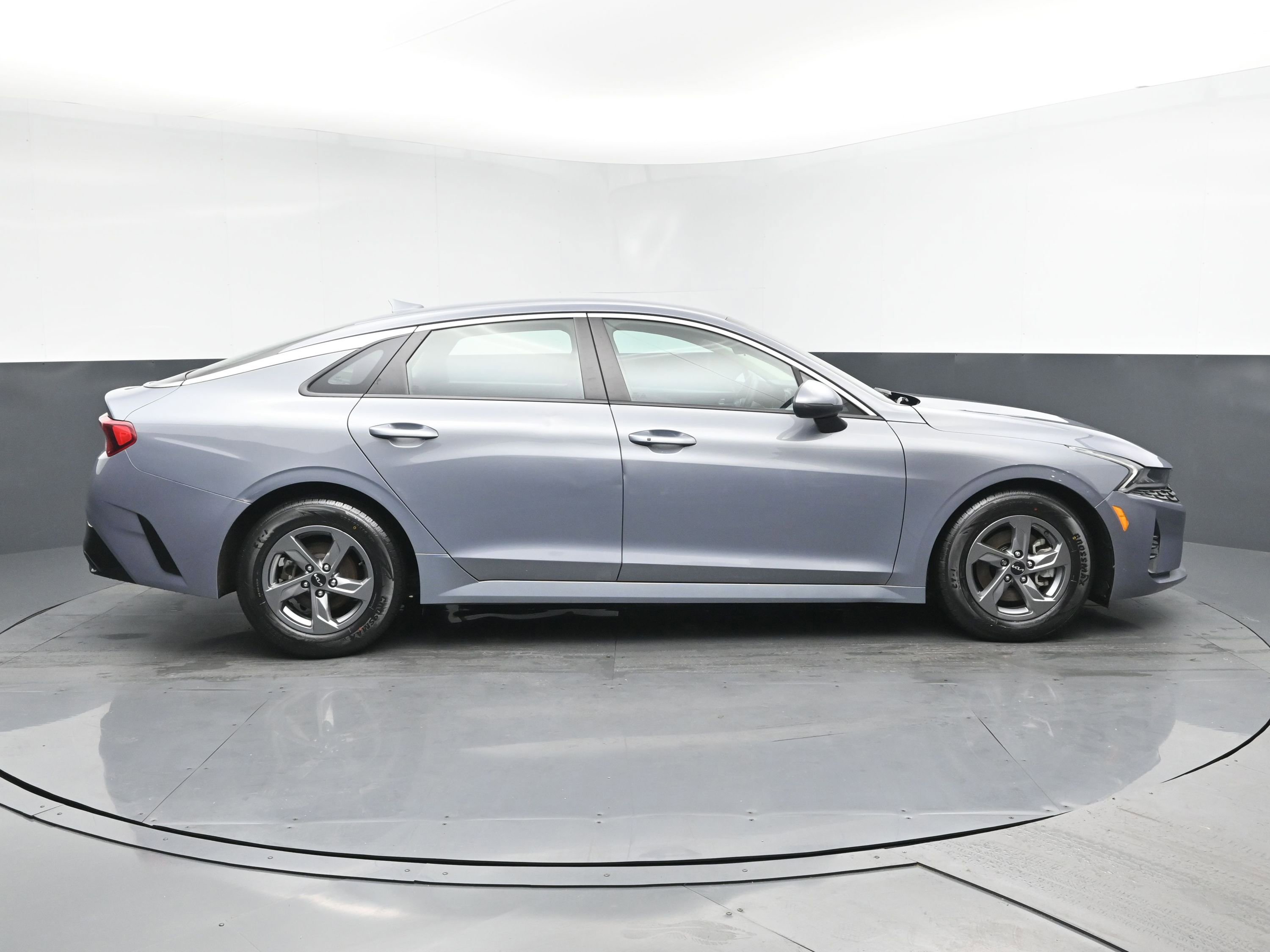 Used 2024 Kia K5 LXS image 3