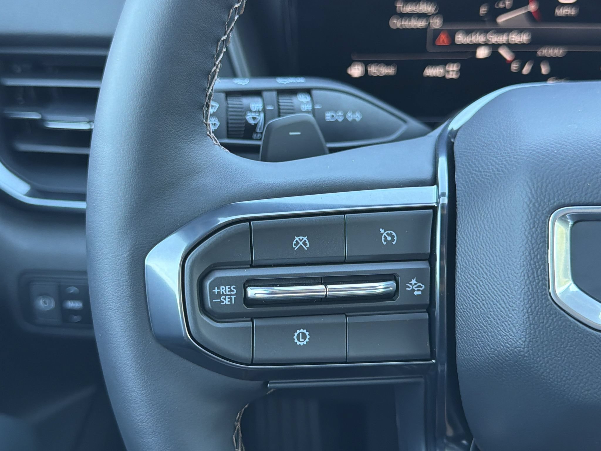 New 2027 GMC Terrain AT4 w/ Convenience Package III AWD/4WD image 10