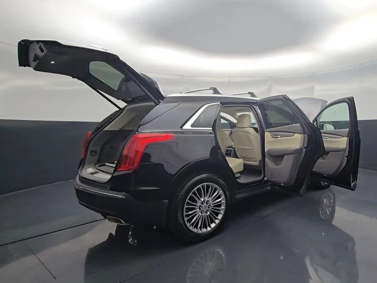 Used 2017 Cadillac XT5 Premium Luxury FWD image 17