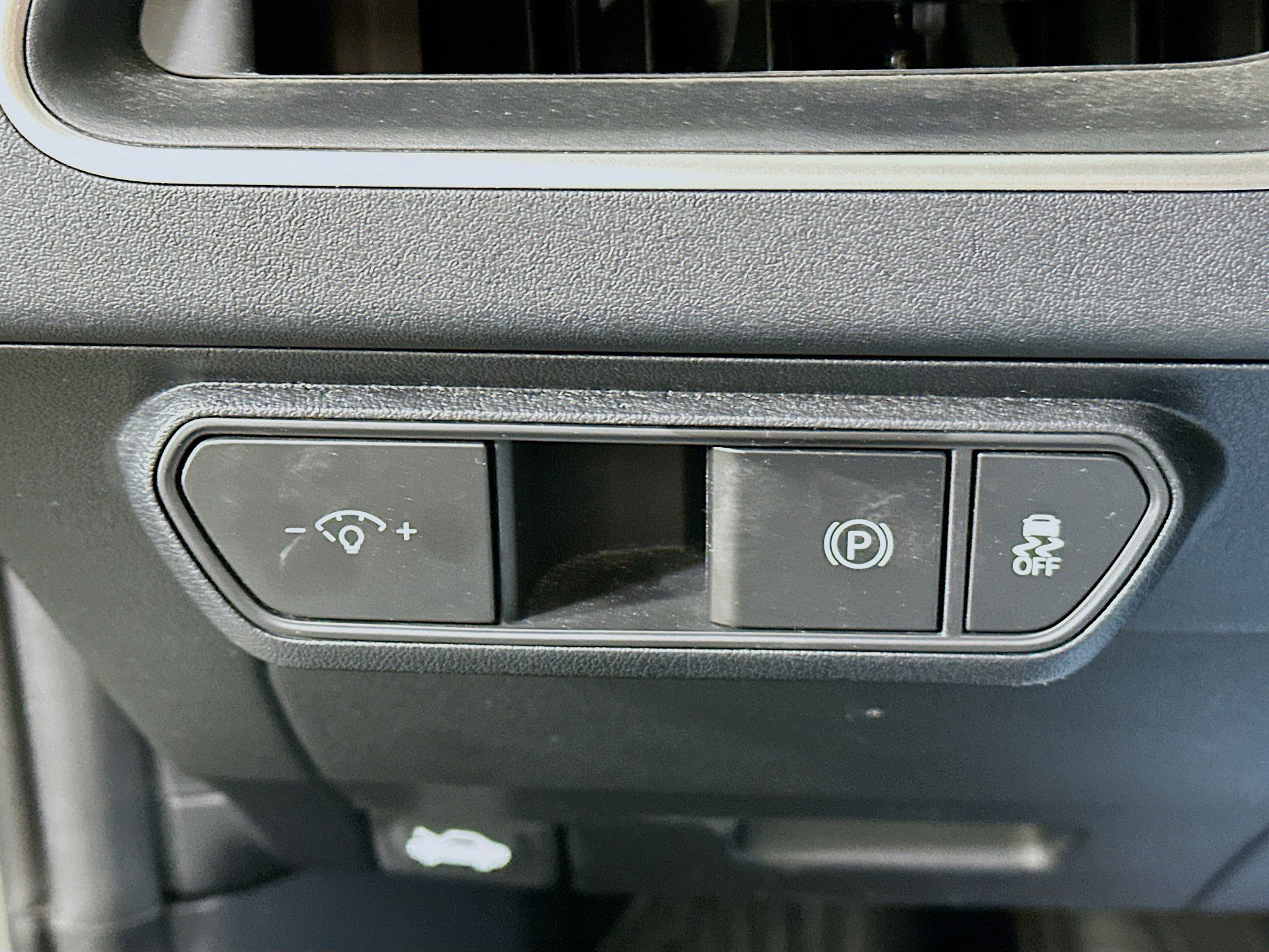 Used 2025 Kia K4 LXS image 17