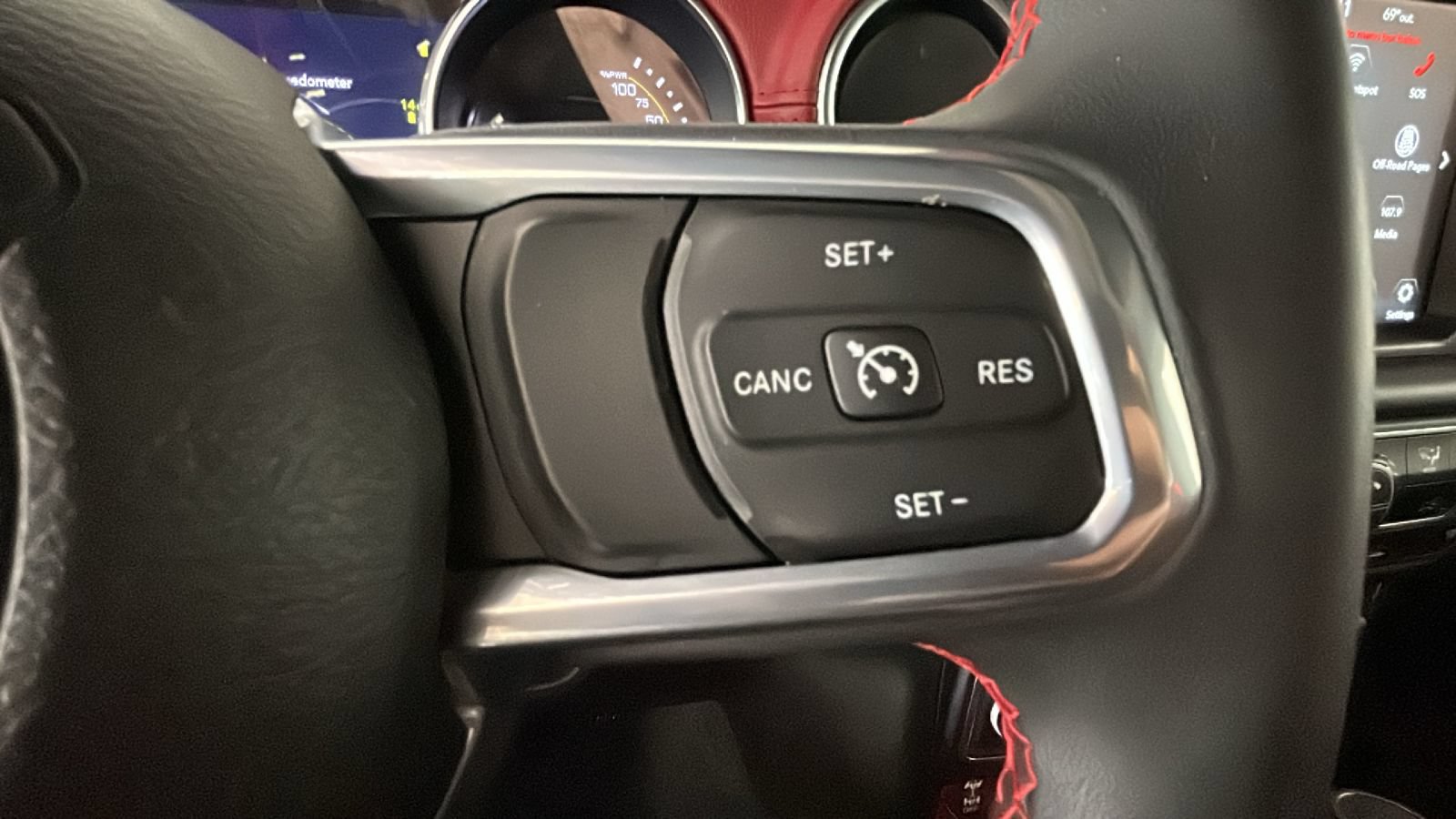 Used 2023 Jeep Wrangler Unlimited Rubicon 4xe AWD/4WD image 19