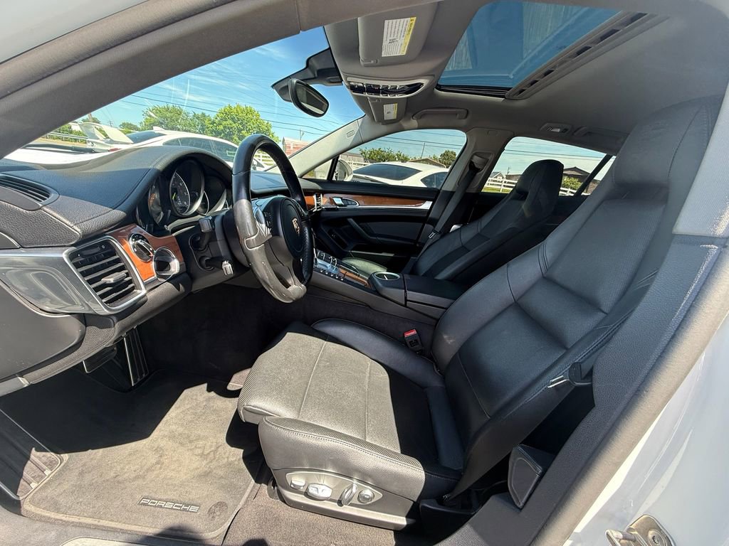 Used 2015 Porsche Panamera S RWD image 12