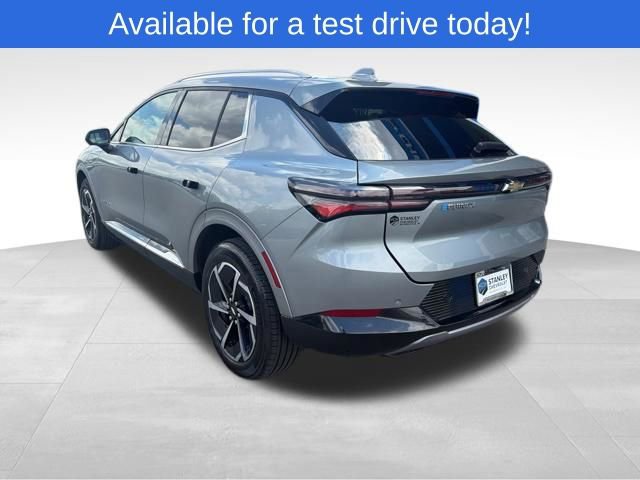Used 2024 Chevrolet Equinox EV LT FWD image 3