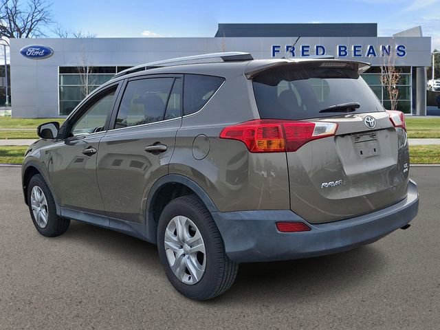 Used 2013 Toyota RAV4 LE AWD/4WD image 5