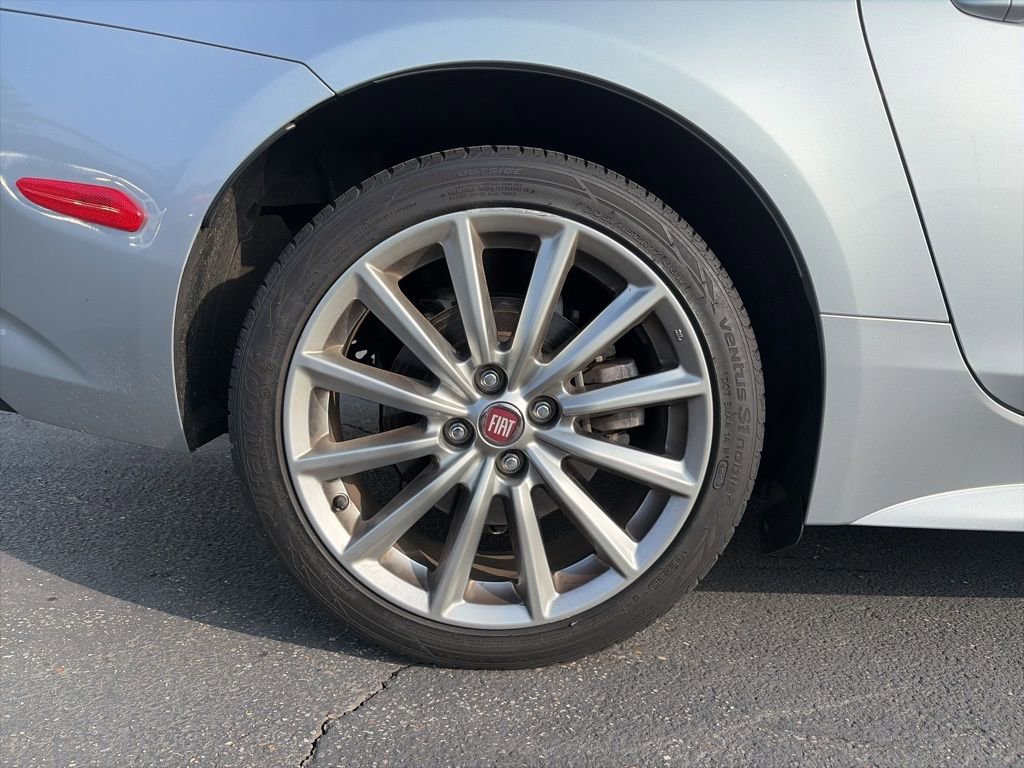 Used 2018 FIAT 124 Spider Lusso image 9