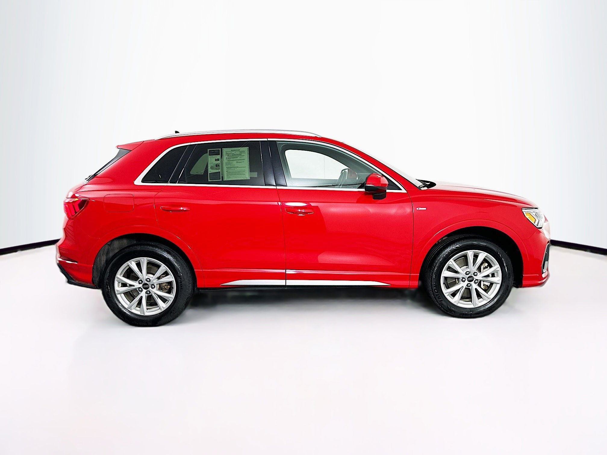 Used 2024 Audi Q3 2.0T Premium image 10