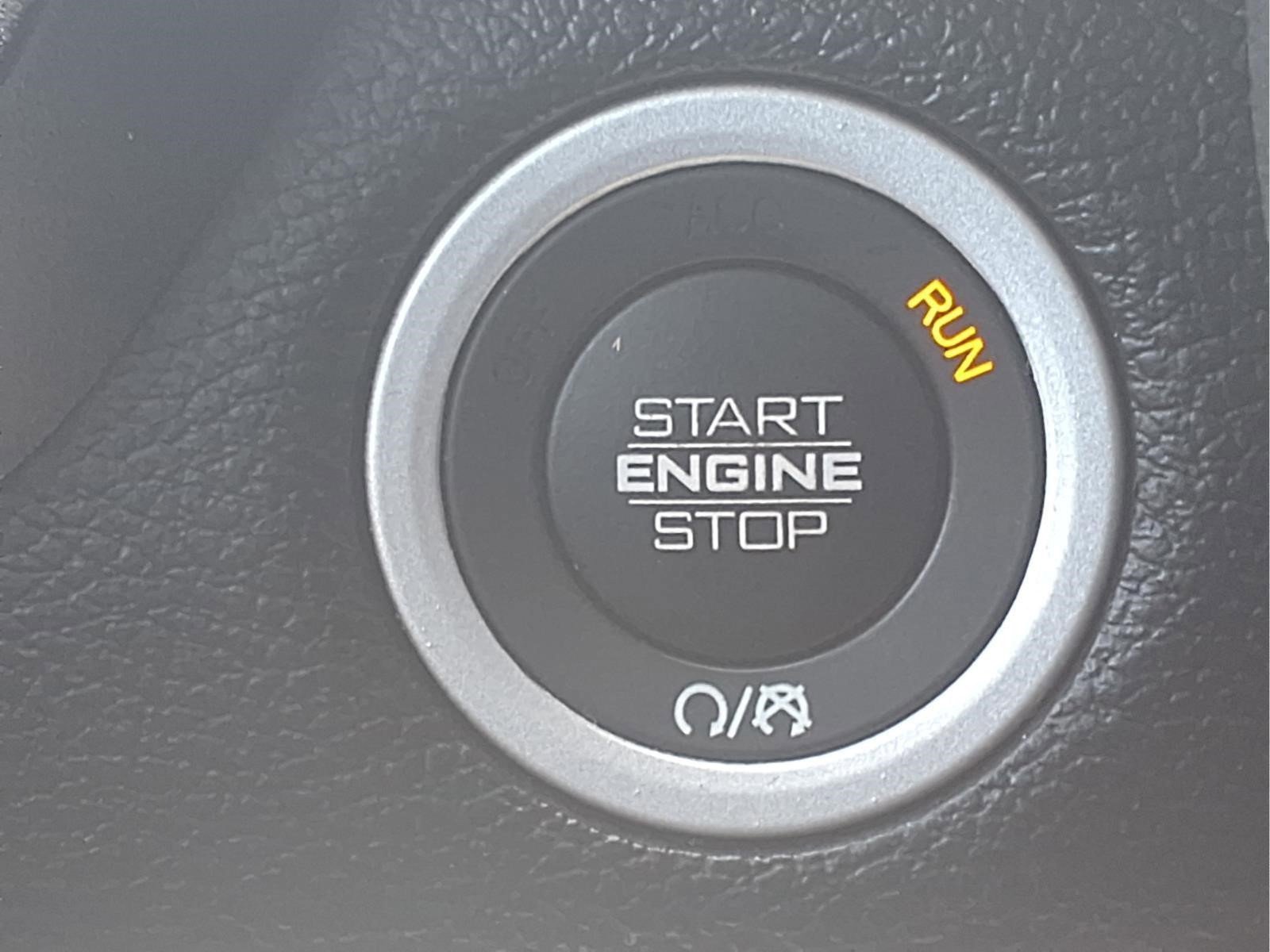 Used 2021 RAM 1500 Laramie w/ Sport Appearance Package AWD/4WD image 15
