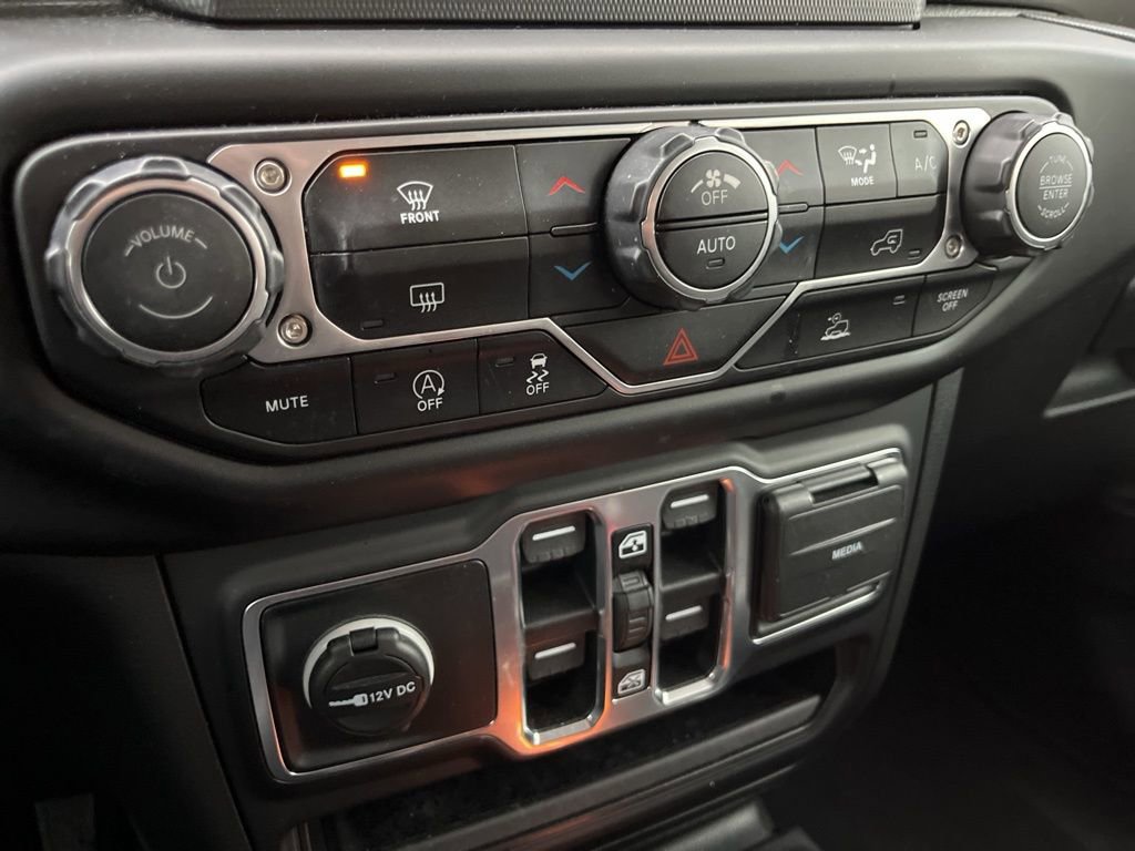 Used 2023 Jeep Wrangler Freedom Edition image 34