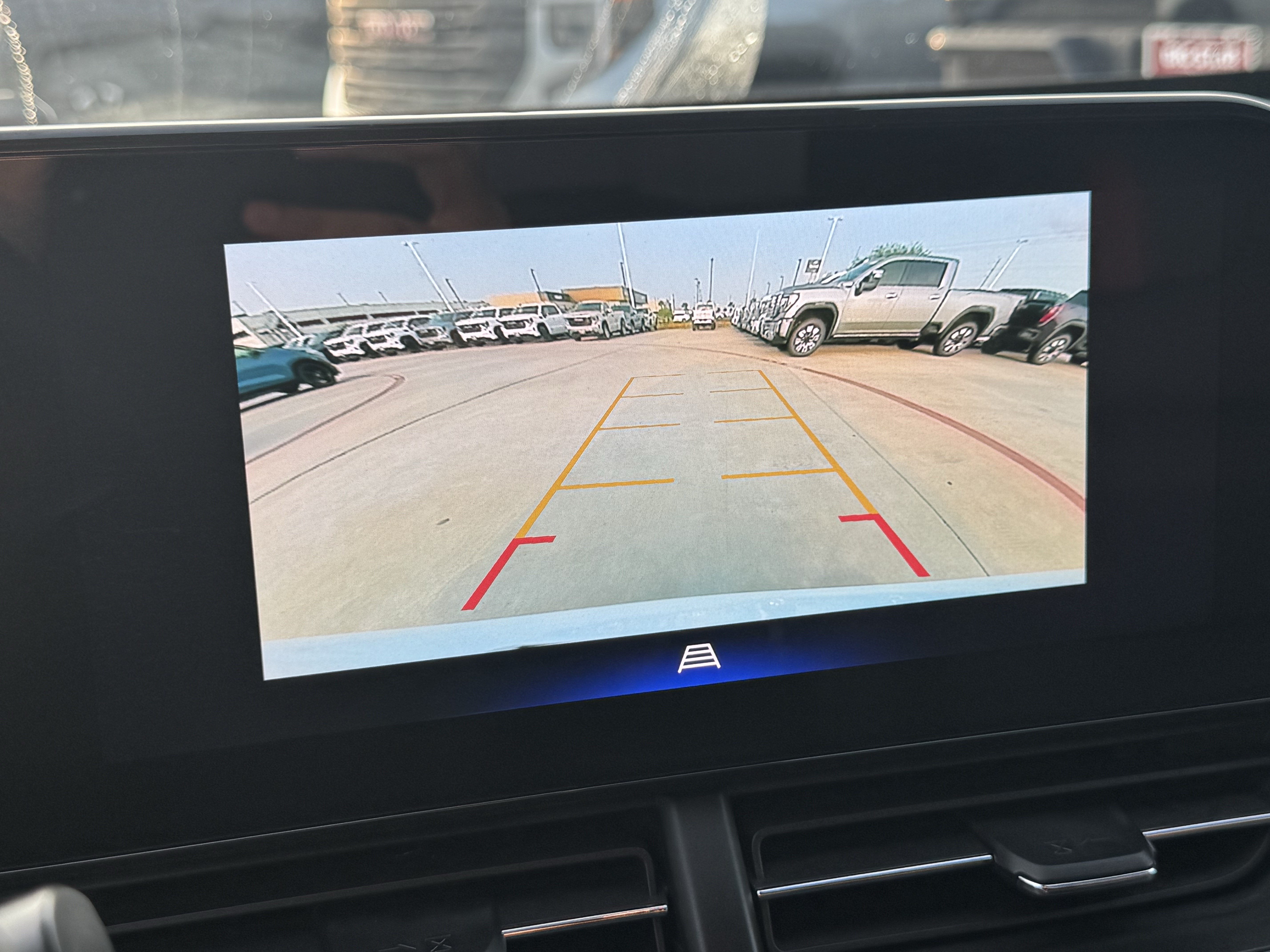 Used 2025 Chevrolet Trax RS w/ Driver Confidence Package FWD image 17